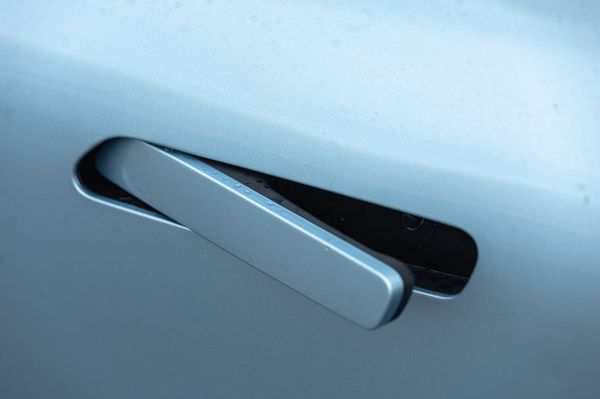 China issues ban on flush door handles, will start from 2027