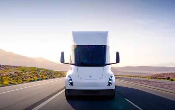 Tesla outlines Semi specifications as mass production nears