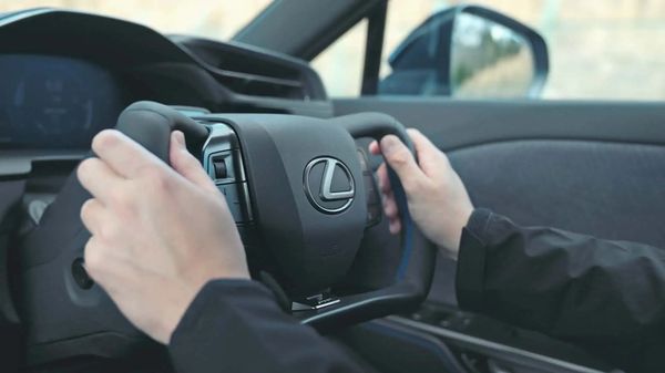 China's Next Safety Target May Be Yoke Steering Wheels