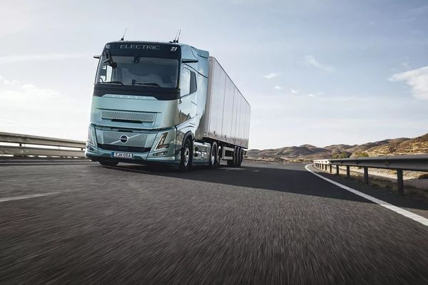 Volvo electric trucks