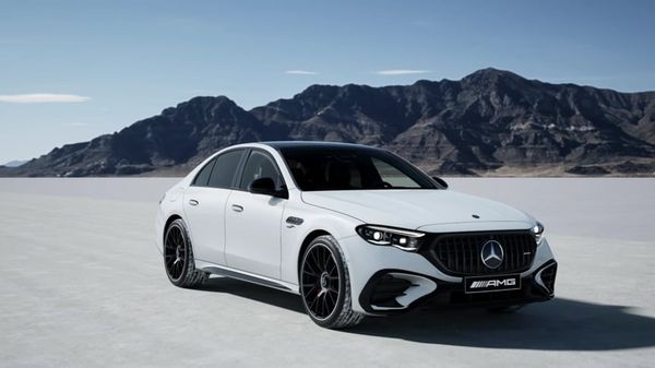 Mercedes-Benz E-Class Dark Carbon and Night Edition