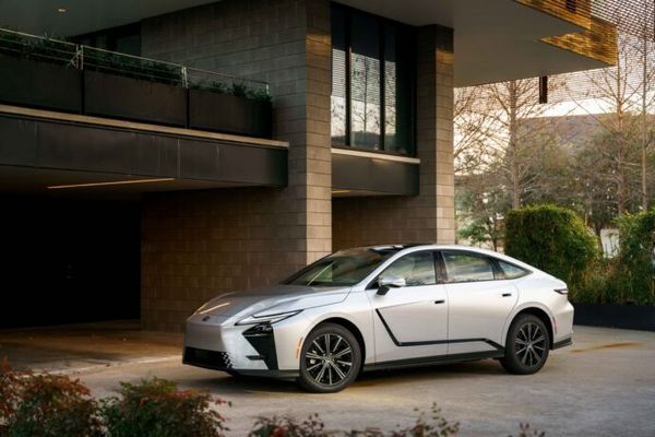 Lexus ES