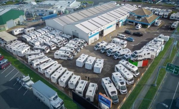 RV dealership downsizes as market slows