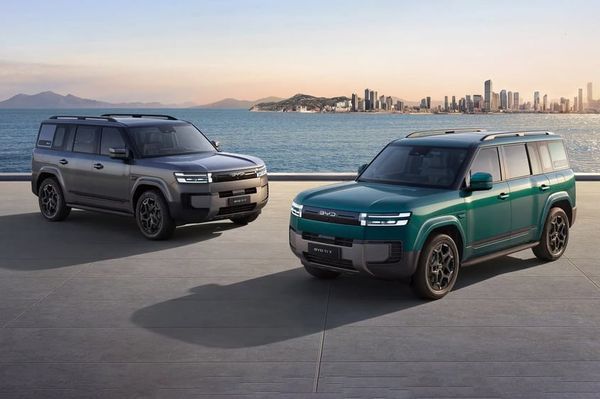 BYD Ti 7 SUVs