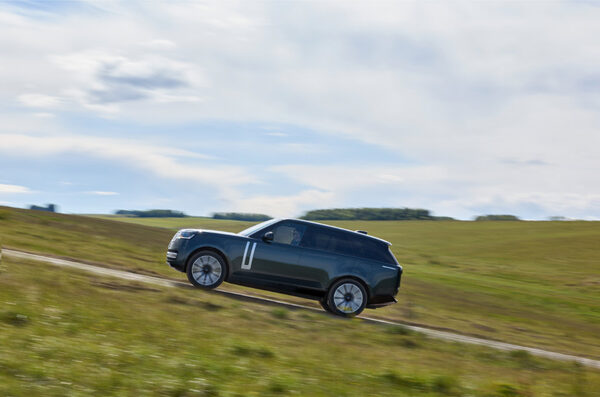 Range Rover Electric powertrain details revealed: plenty of posh push