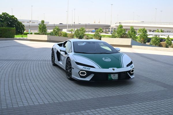 Dubai Police's latest patrol car is a hybrid Lamborghini Temerario